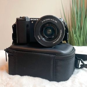 Sony Alpha a5000 Mirrorless Digital Camera with 16-50mm OSS Lens (Black) + Case